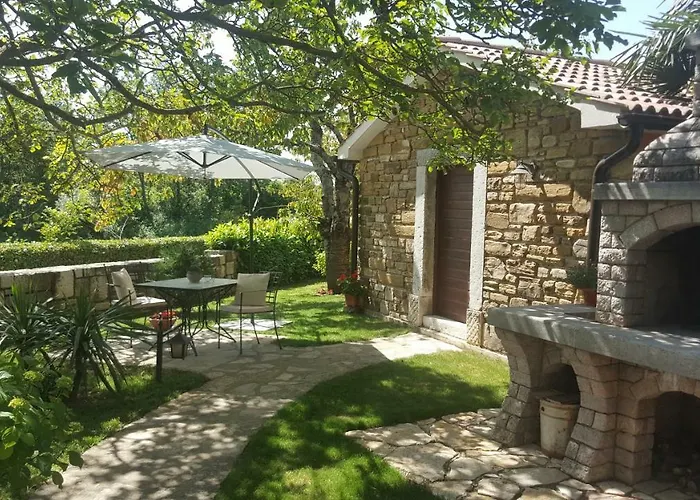 Cami - With A Soul Gracisce